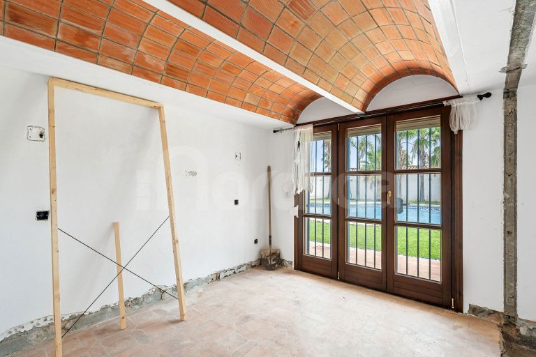 Villa for sale in Bahia Dorada