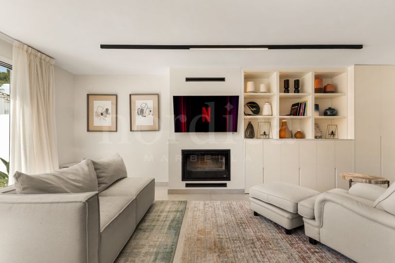 Town House for sale in El Campanario