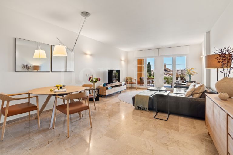Ground Floor Apartment for sale in Cumbres del Rodeo