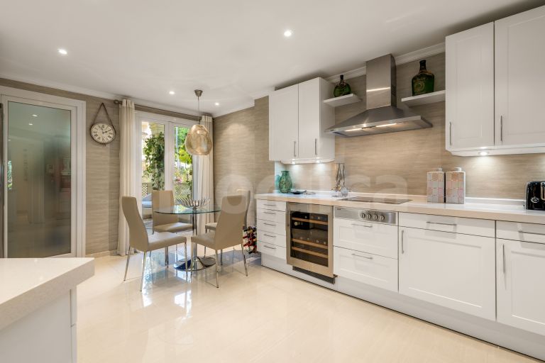 Apartamento en venta en Las Alamandas