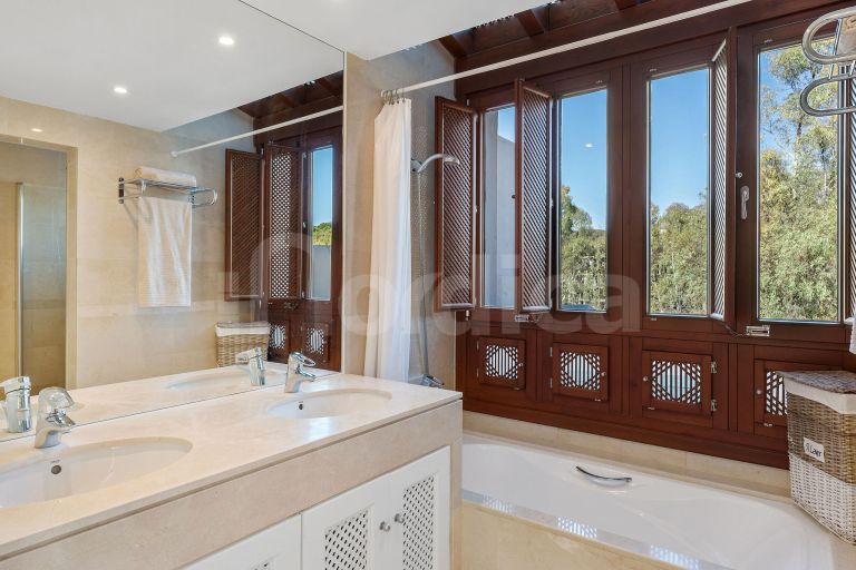 Atico Duplex en venta en Las Tortugas de Aloha