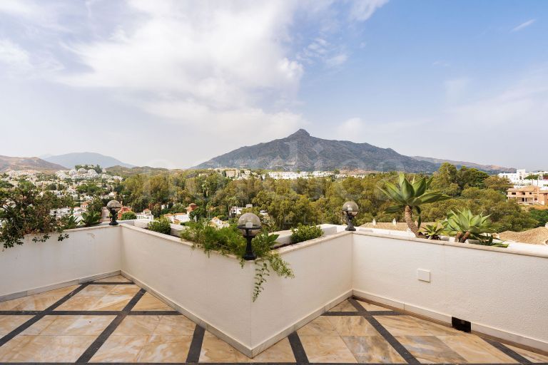 Penthouse for sale in Hotel del Golf