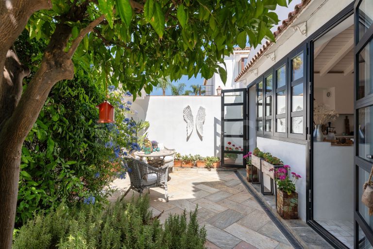 Villa zu verkaufen in Marbella Country Club