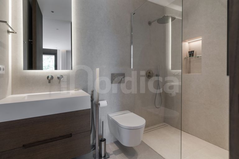 Zweistöckiges Penthouse zu verkaufen in