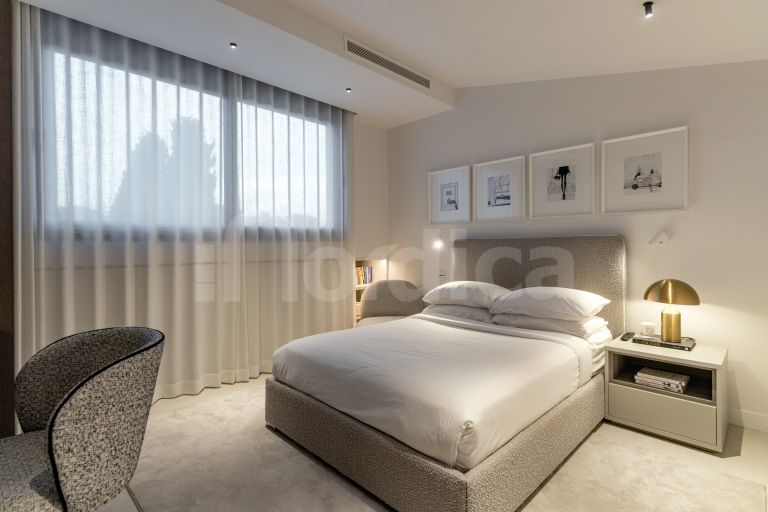 Zweistöckiges Penthouse zu verkaufen in