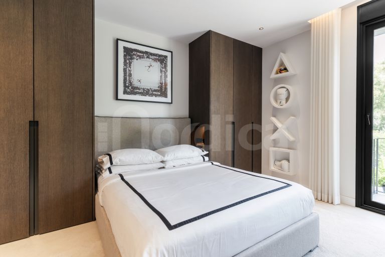 Zweistöckiges Penthouse zu verkaufen in