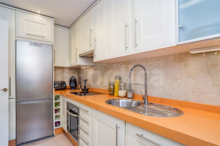 Appartement rez de chaussée a vendre à Aloha Royal