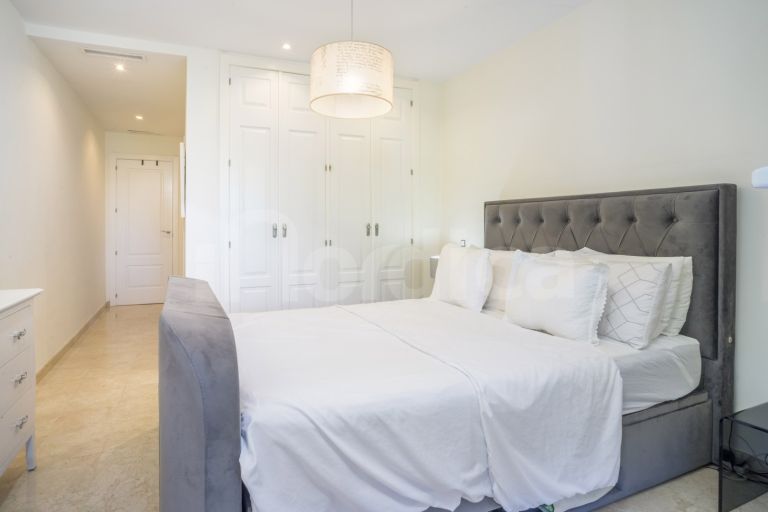 Appartement rez de chaussée a vendre à Aloha Royal