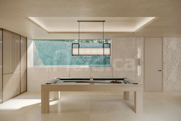 Villa for sale in Nueva Andalucia