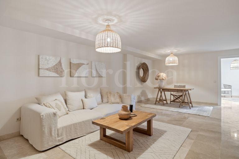 Semi Detached Villa for sale in La Alzambra