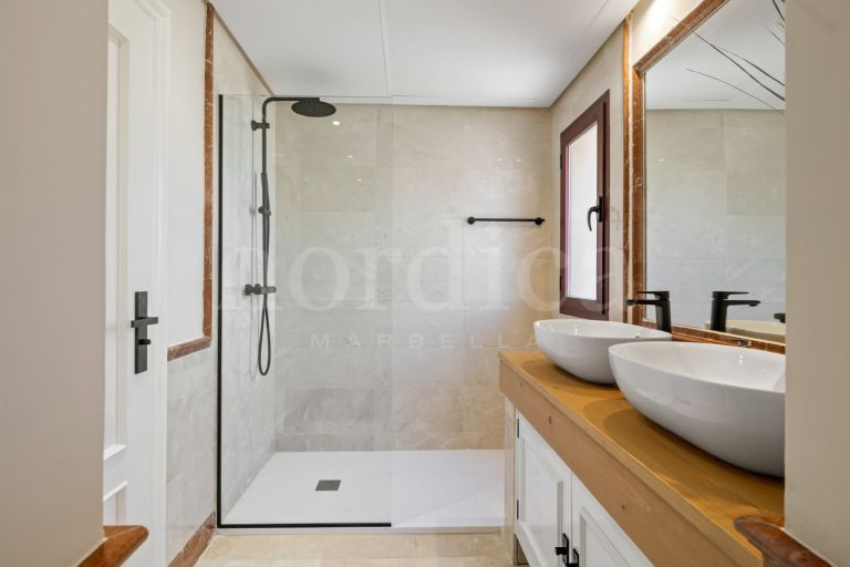 Semi Detached Villa for sale in La Alzambra