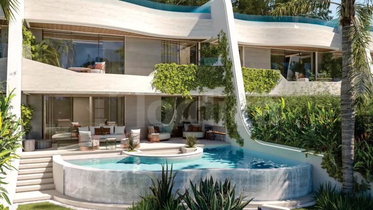 Duplex Penthouse for sale in Puente Romano