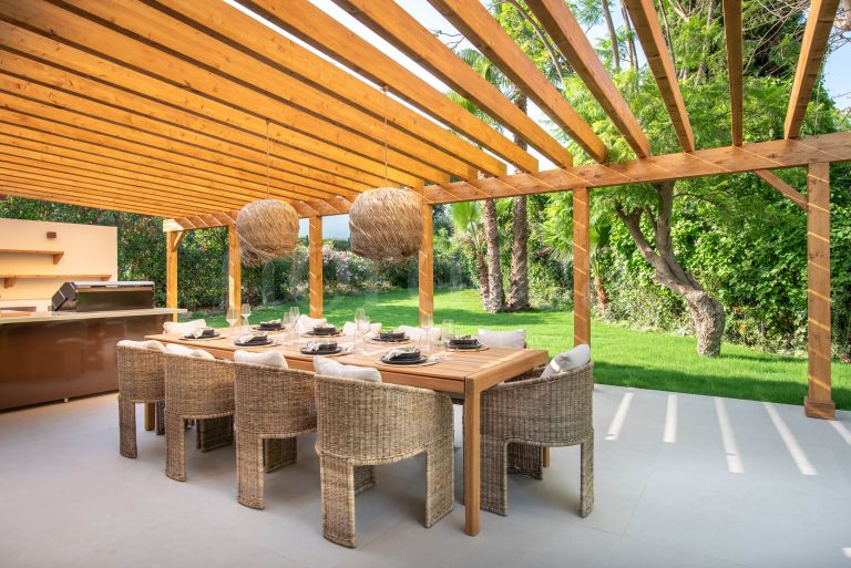 Villa till salu i Guadalmina Alta