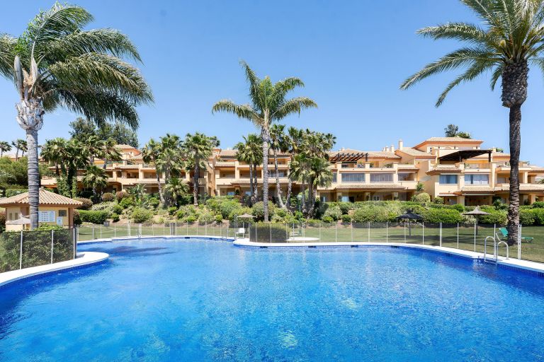 Ground Floor Apartment for sale in Cumbres del Rodeo