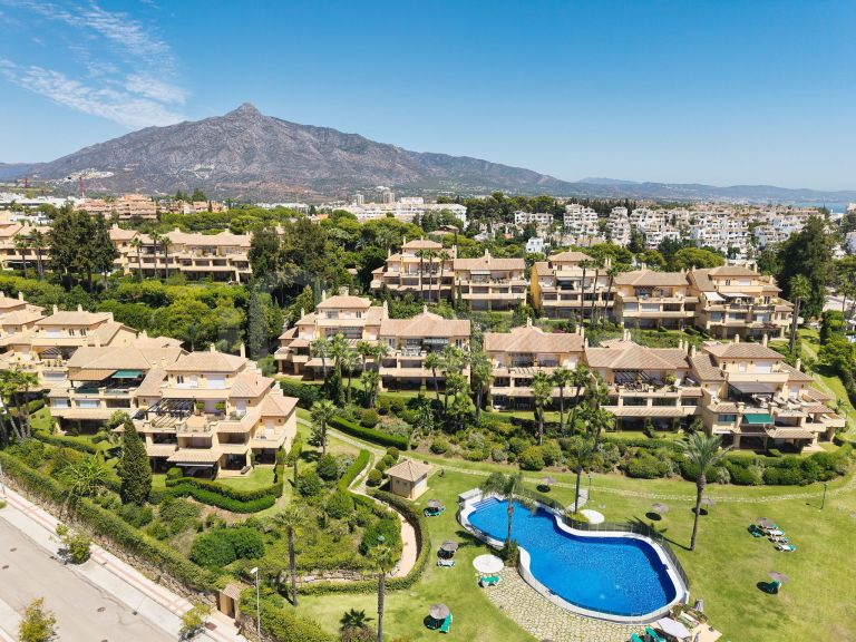 Ground Floor Apartment for sale in Cumbres del Rodeo