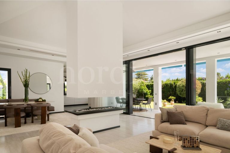3 bedroom villa close to the beach