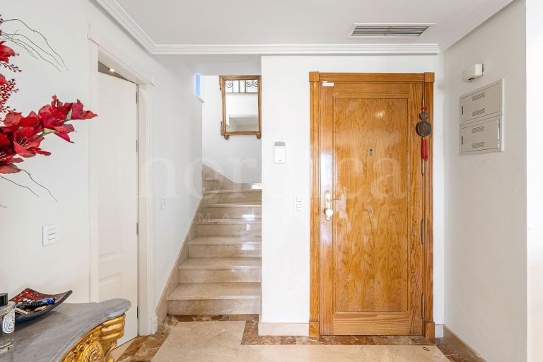 Duplex Penthouse a vendre à Palacetes Los Belvederes