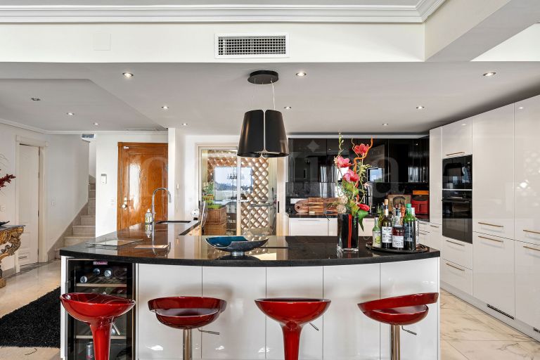 Duplex Penthouse a vendre à Palacetes Los Belvederes