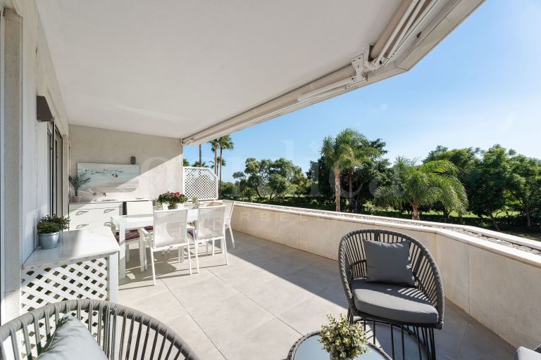 Lägenhet till salu i Los Granados Golf