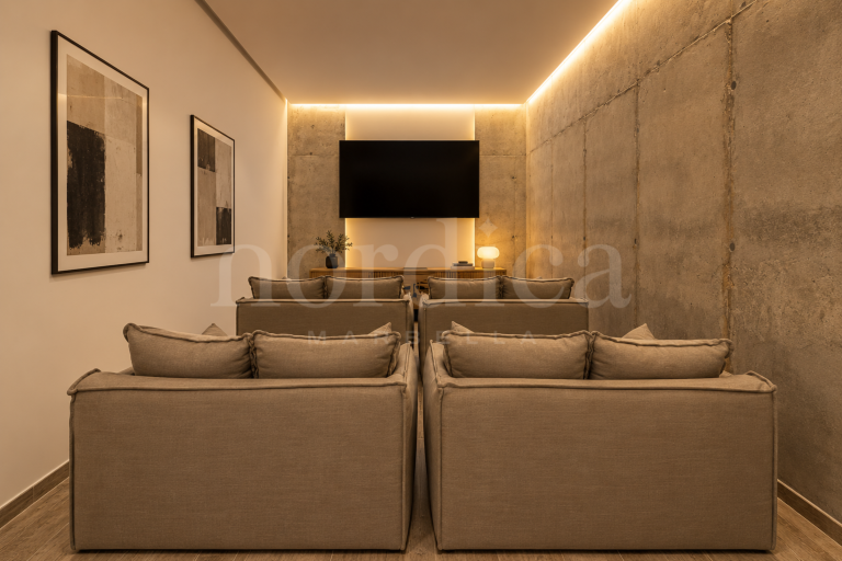 Villa for sale in Monte Halcones
