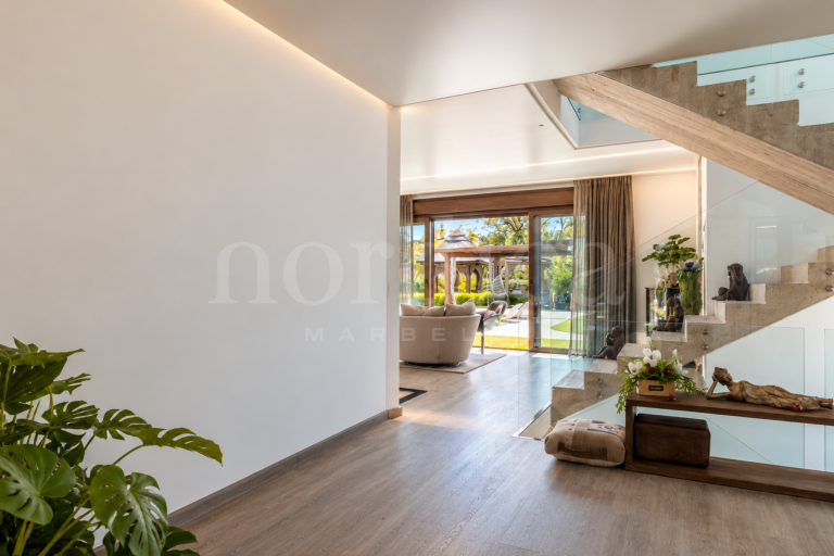 Villa for sale in Monte Halcones