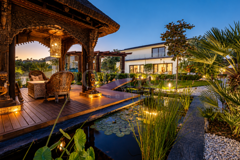 Villa for sale in Monte Halcones