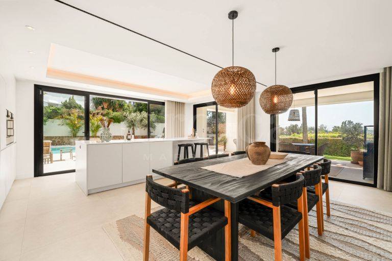 Villa for sale in Los Naranjos Golf