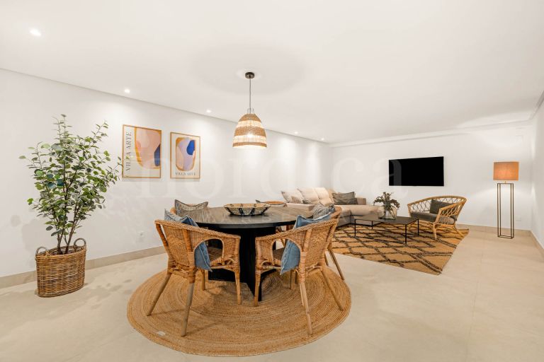 Villa for sale in Los Naranjos Golf