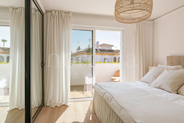 Town House for sale in Las Petunias