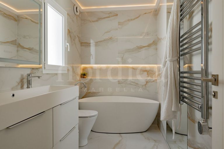 Town House for sale in Las Petunias