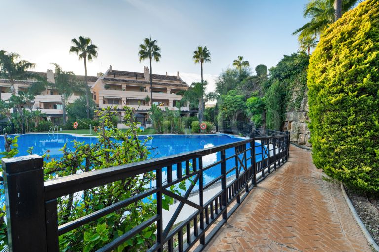 Duplex Penthouse for sale in Albatross Hill