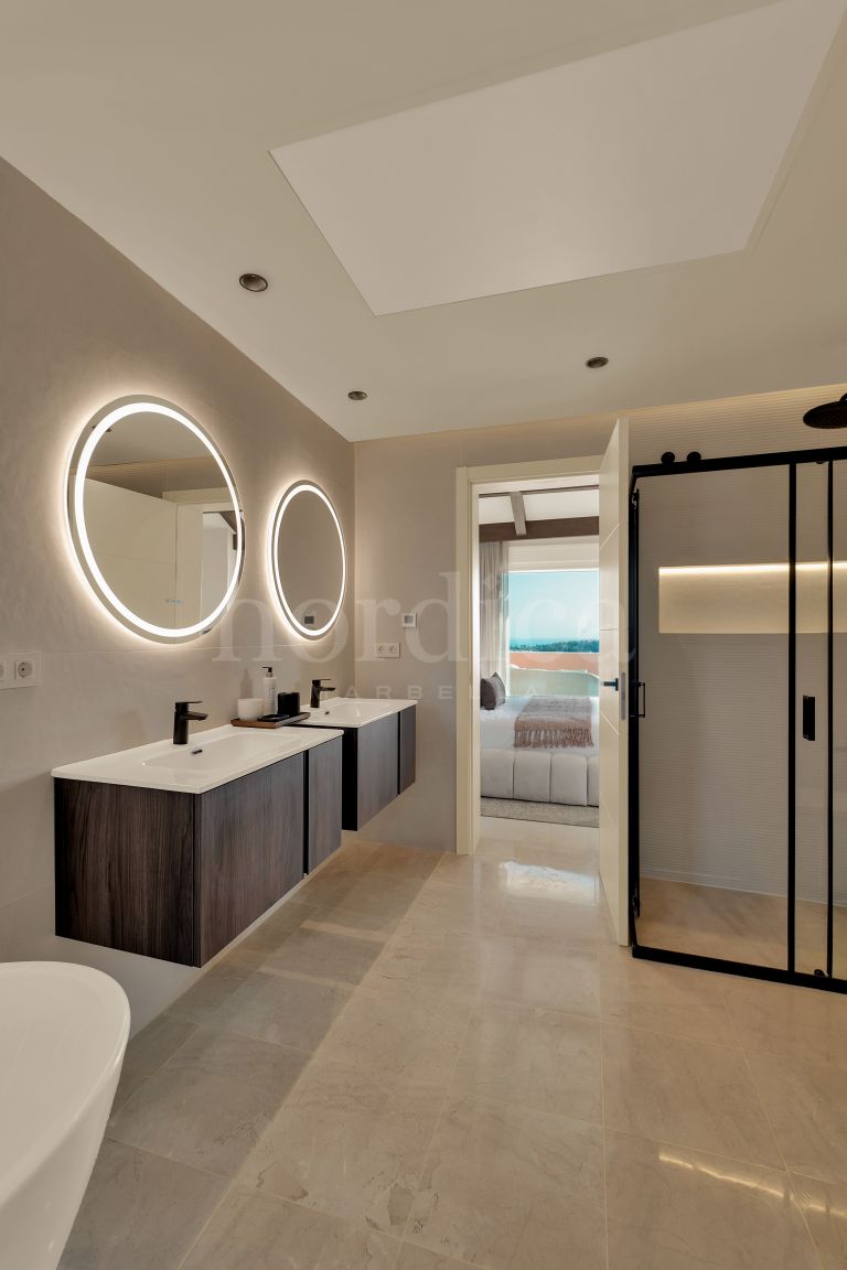 Duplex Penthouse for sale in Albatross Hill