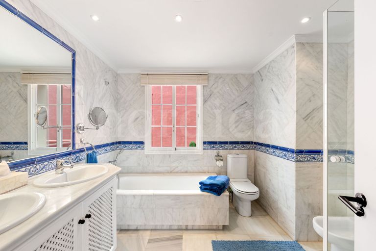 Town House for sale in Monte Halcones