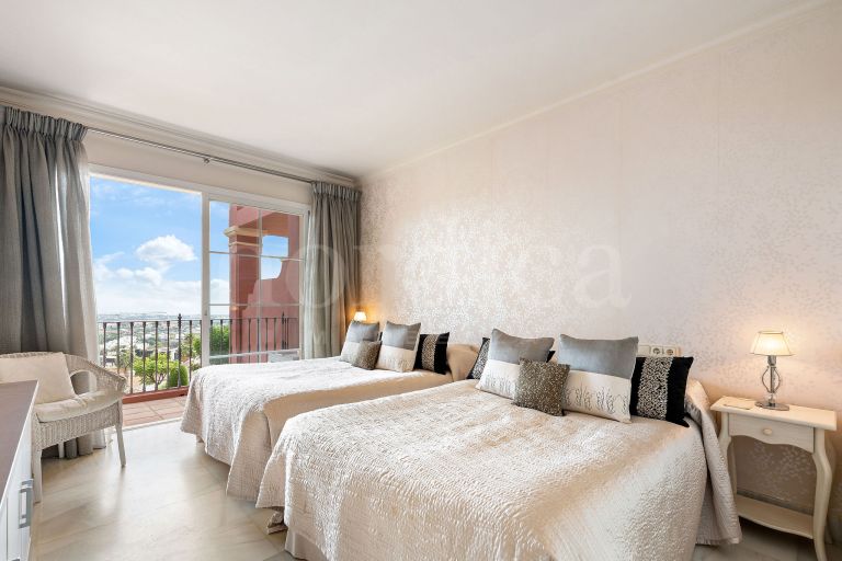 Town House for sale in Monte Halcones
