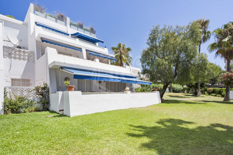 Stylish Three-Bedroom Ground Floor Apartment in Nueva Andalucia