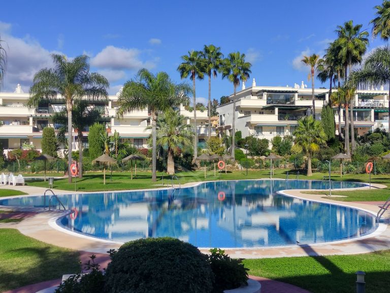 Ático de lujo en Lorcrimar, Nueva Andalucía, Marbella