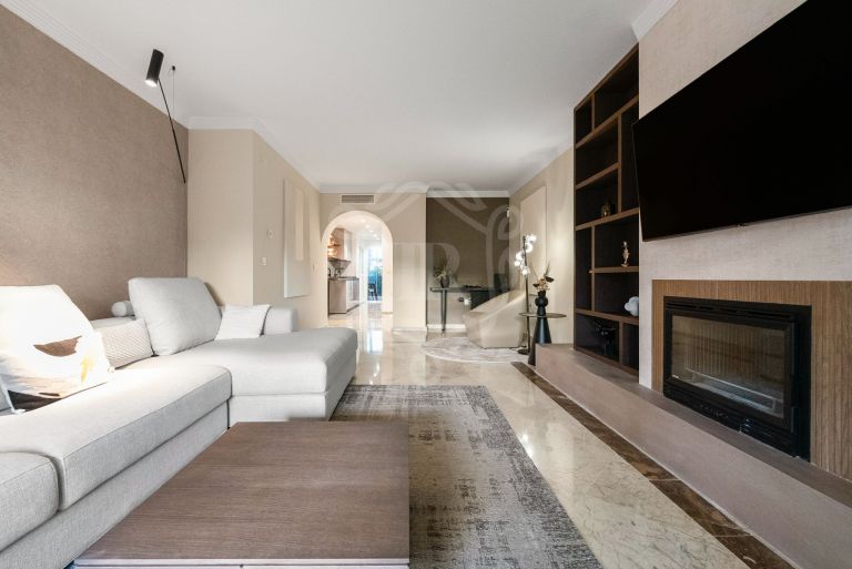 Elegant Ground Floor Apartment on Marbella Golden Mile