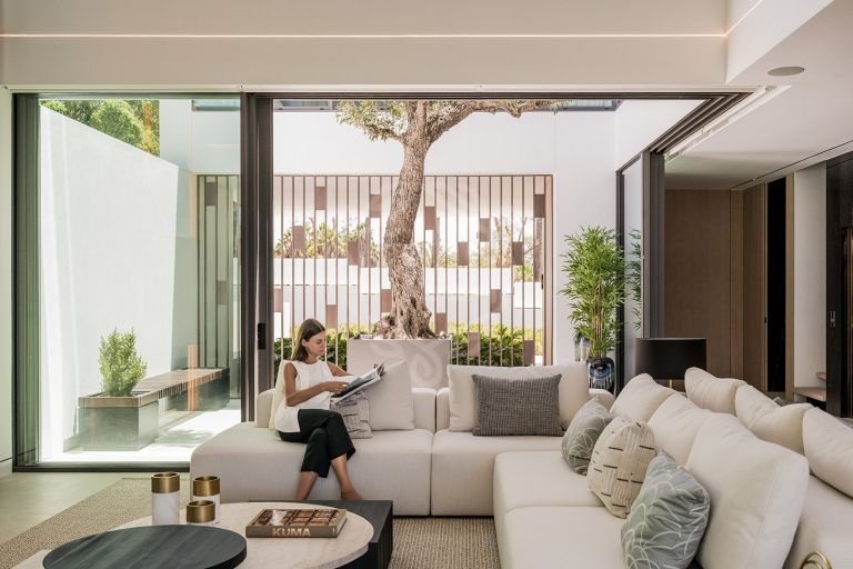 Luxurious Semi Detached Villa in Vilas 12, Marbella Golden Mile