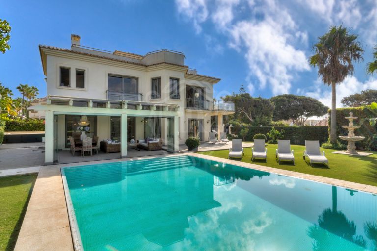 Exquisite Beachfront Villa in Marbella East – A Coastal Paradise