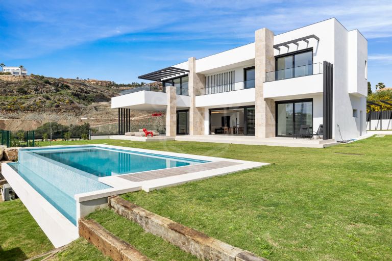 Modern Luxury Villa in Benahavís – A Contemporary Masterpiece