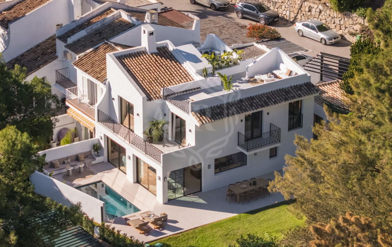 Semi-detached villa in Peñablanca, Nueva Andalucía