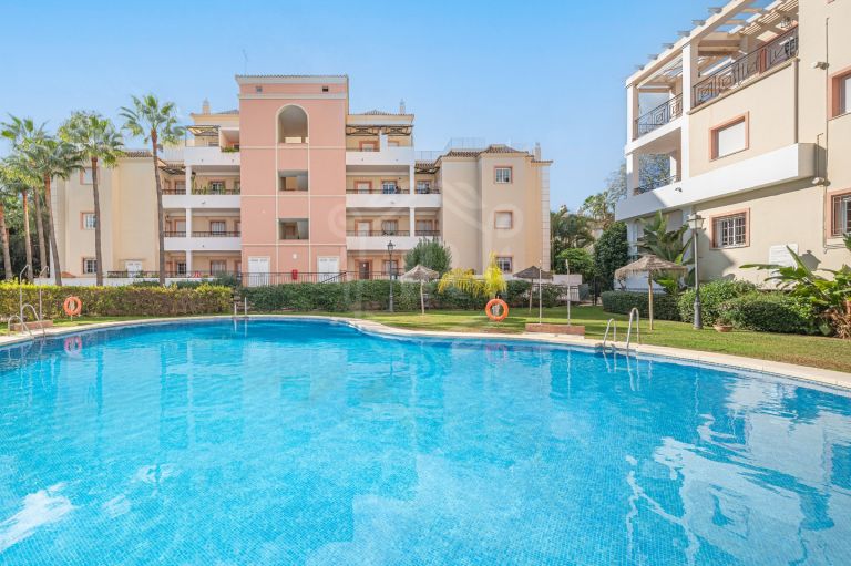 Beautiful 2-bedroom apartment in River Garden, Nueva Andalucia
