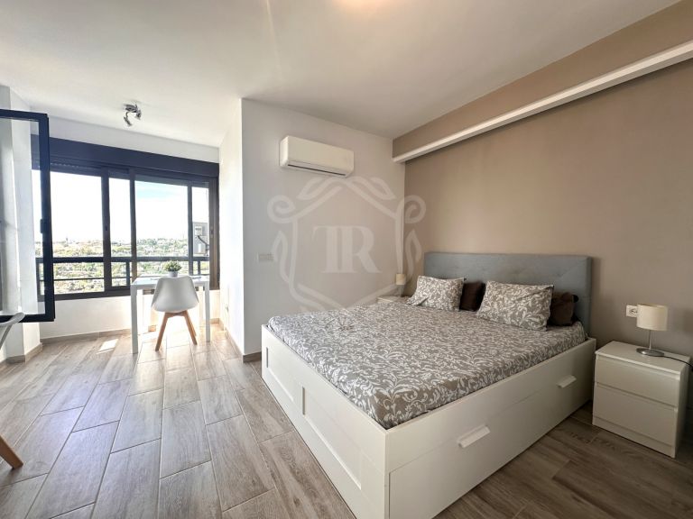 Encantador Apartamento en el Corazón de Nueva Andalucía