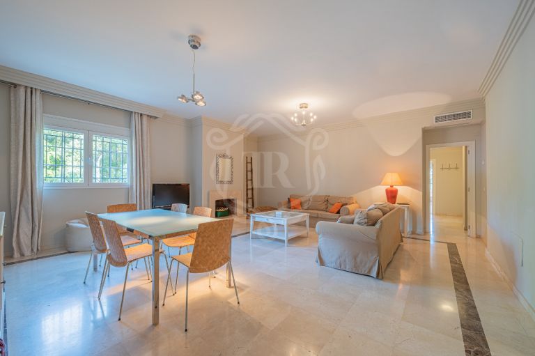 Beautiful 2-bedroom apartment in River Garden, Nueva Andalucia