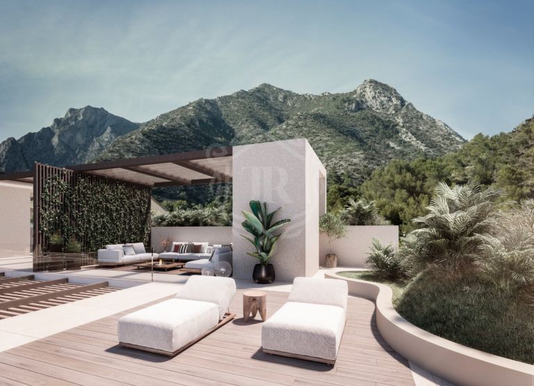 Stunning new built villa with views over Mediterranean se and La Concha Mountain