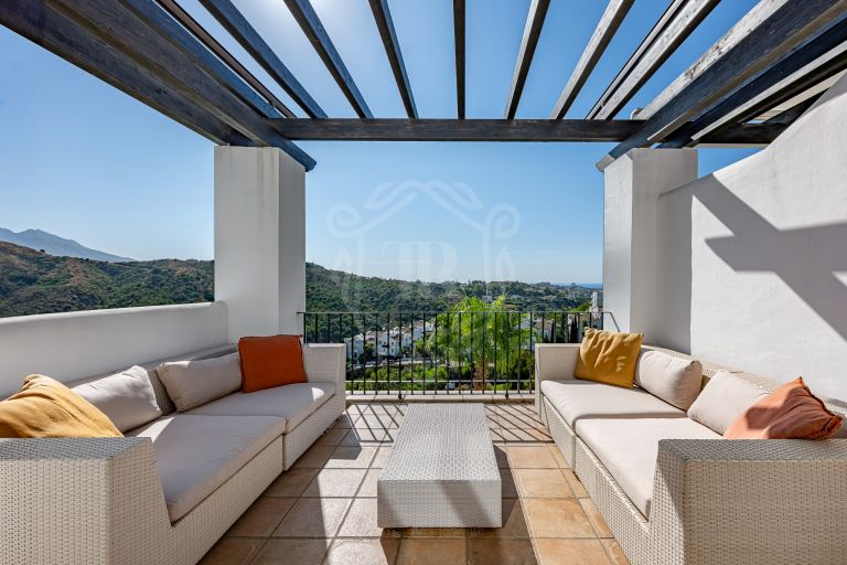Stunning 3 bedrooms with panoramic views in Altos de la Quinta