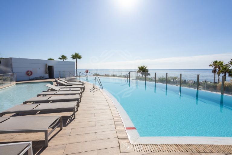 Luxury 4-Bedroom Beachfront Apartment for Sale in The Edge, Estepona