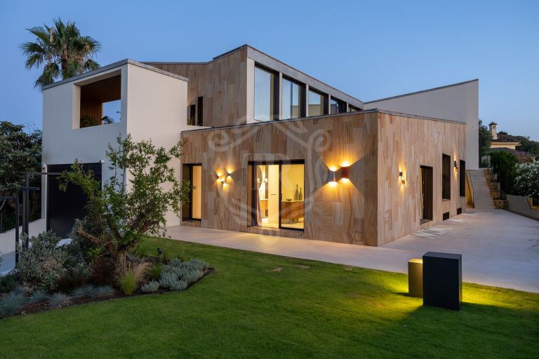 Exquisite 7-Bedroom Luxury Villa with Spa for Sale in La Zagaleta, Benahavís