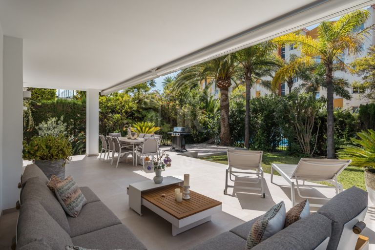 Mediterranean Elegance in Monte Biarritz