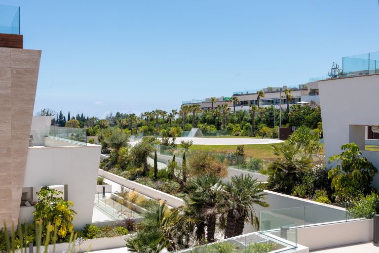 Suite EPIC Exclusive à Marbella : Un Nouveau Standard de Luxe avec 2 Chambres et 2 Salles de Bain